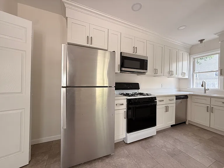 622 Hope St #2 — Photo 3
