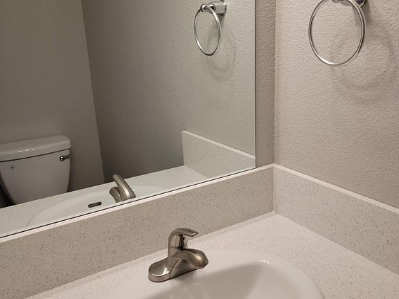2nd image of 5706 Hillsdale Blvd