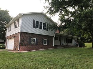 110 Kingsdale Dr, Statesville, NC 28625