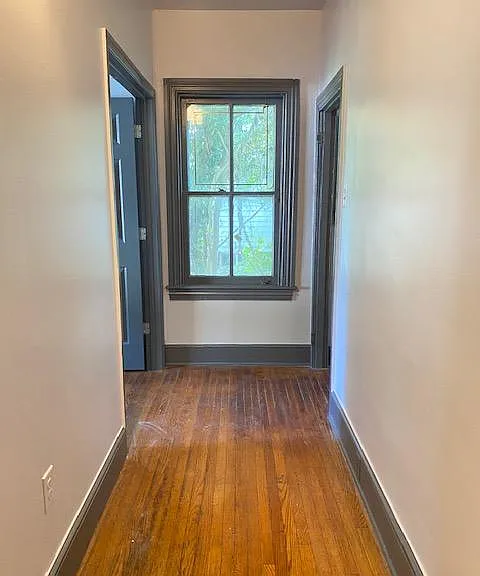 227 E High St — Photo 18