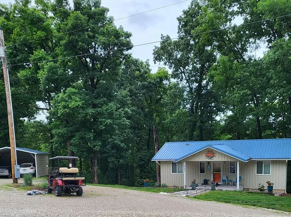 685 Old Sunrise Acres Rd, Sunrise Beach, MO 65079