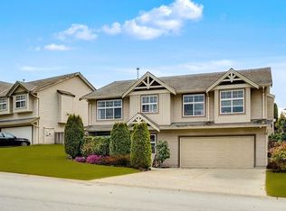 35186 Laburnum Ave, Abbotsford, BC V2S8K4