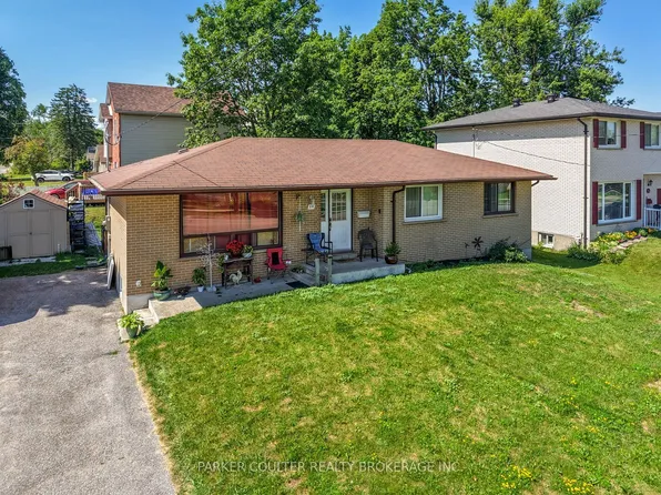 54 Ferris Ln, Barrie, ON L4M 2Y3