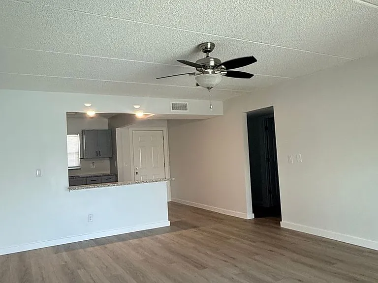 14417 Americana Cir #204 — Photo 7