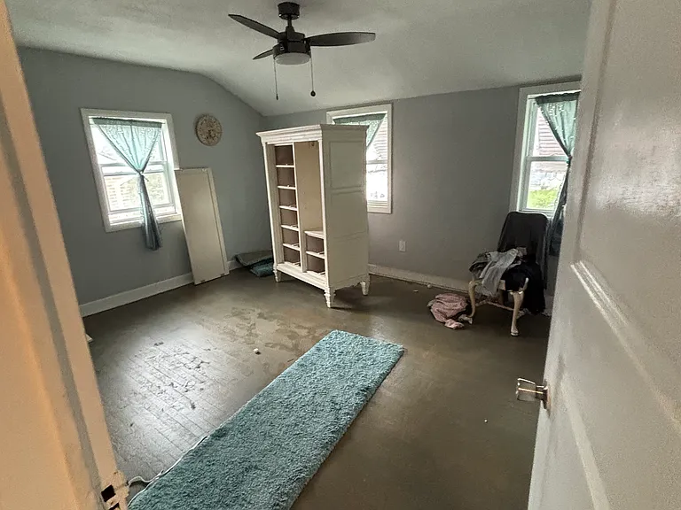 1105 Bryan St — Photo 16