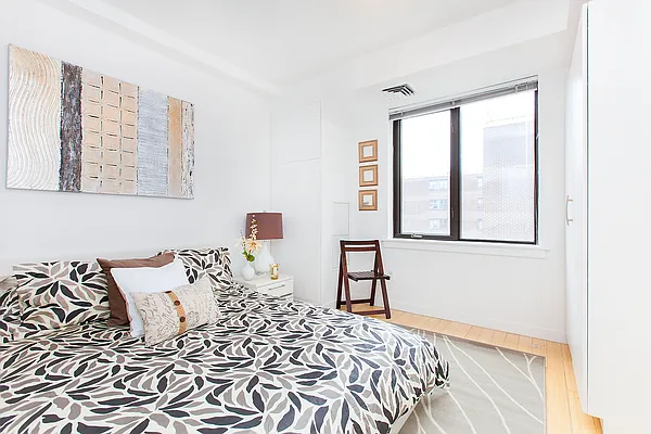 Rented by The Downtown LLC | media 27