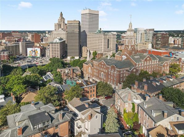 279 Benefit St APT 3, Providence, RI 02903