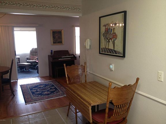 4th image of 1042 S Roanoke