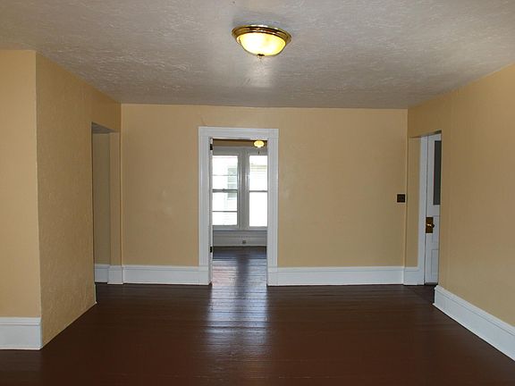 Living Room 19x15