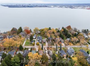 316 N Shore Blvd W, Burlington, ON L7T1A4