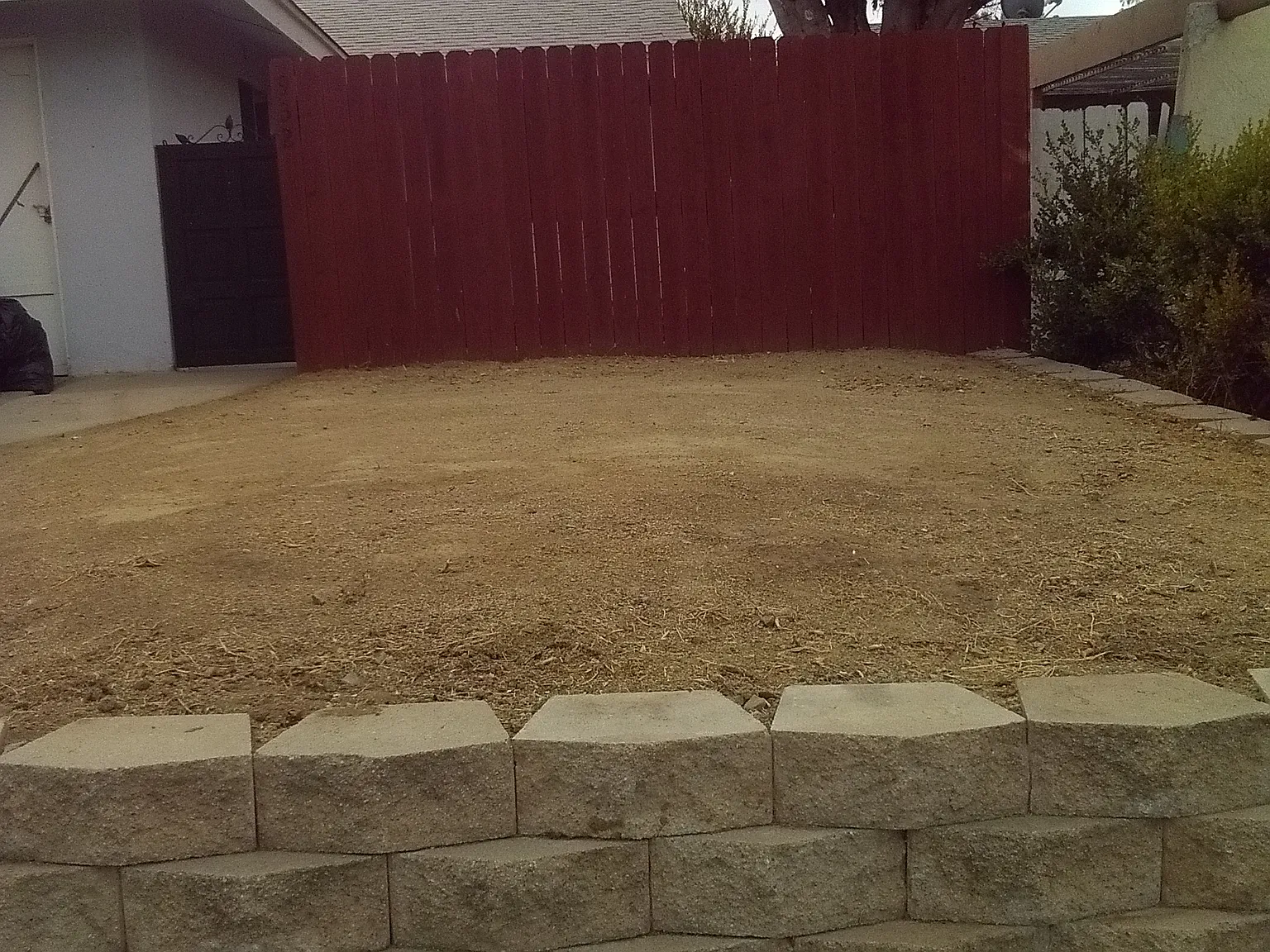 3 bed, 1.5 bath, 1100 sqft, $2,200 — Photo 2