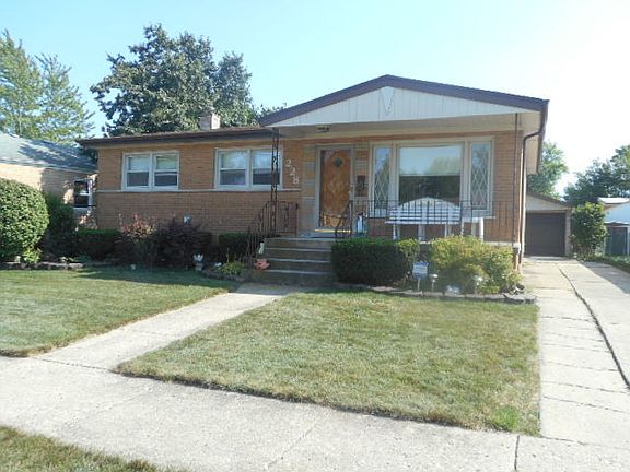 2nd image of 228 Cherry Ln