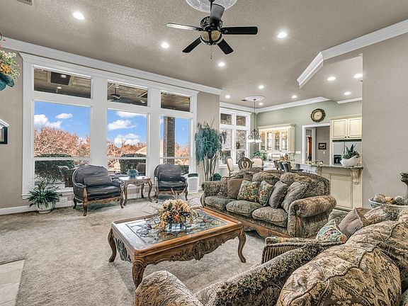 2nd image of 115 Autumn Springs Ct
