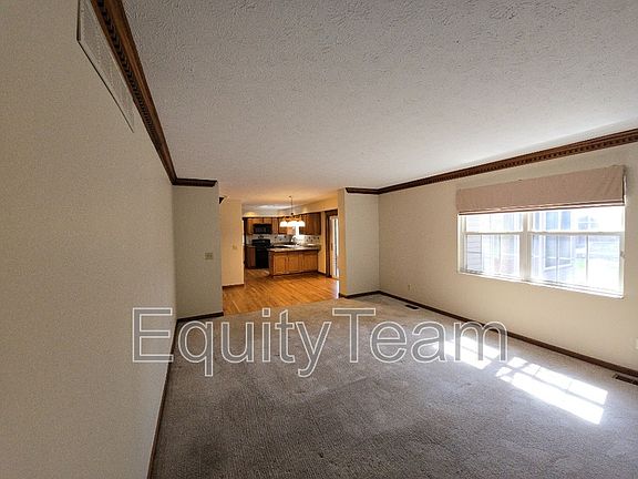 4th image of 6265 Elderberry Ct