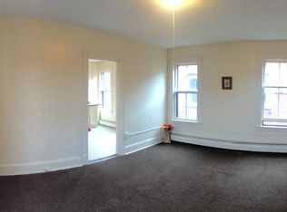 262 Lawrence St APT 4, Hartford, CT 06106