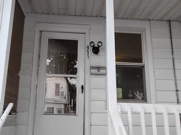 951 Beatty St #1, Trenton, NJ 08611