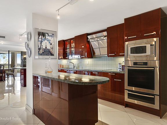 5th image of 2901 S Bayshore Dr #3B-C