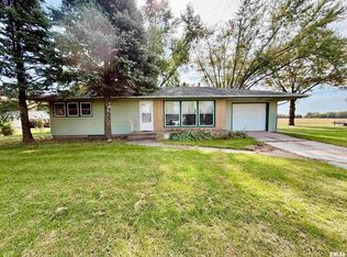 712 3rd St, Seaton, IL 61476