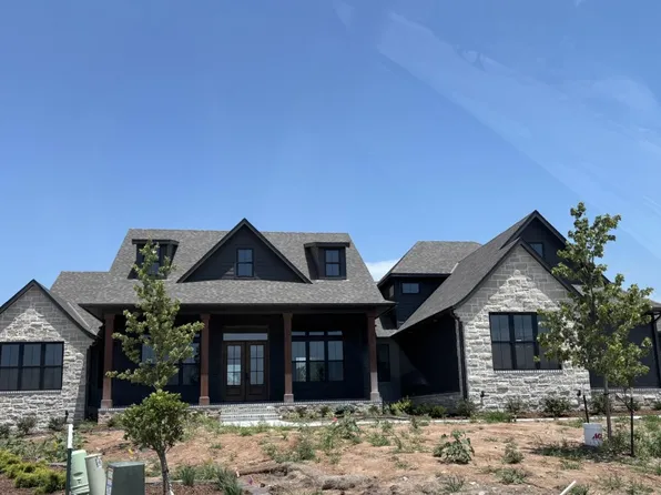 3334 N Bedford Ct, Wichita, KS 67206