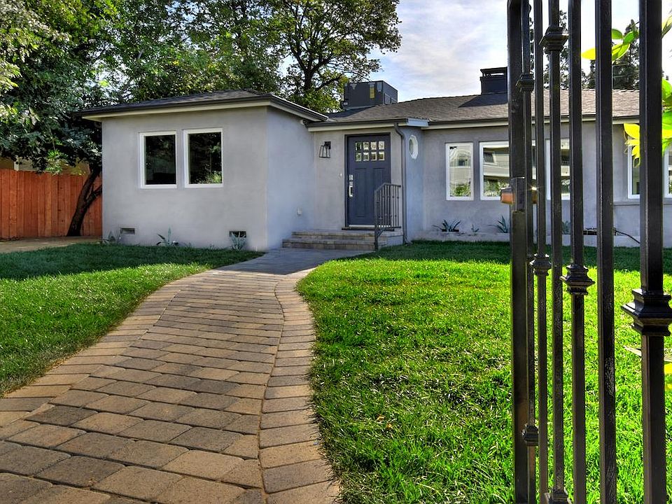 1st image of 13654 Valleyheart Dr N