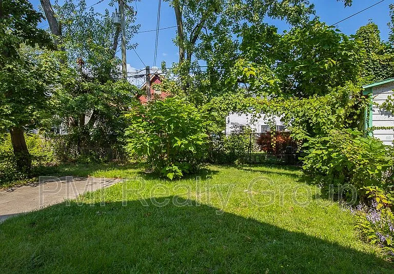 12203 Castlewood Ave — Photo 37