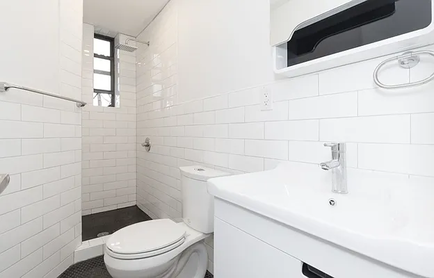 Rented by REAL New York | media 18