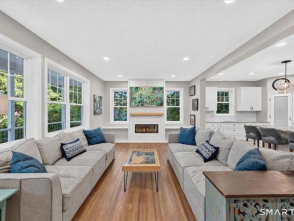 4th image of 490 Fitchville Road