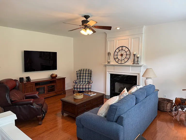 214 Revillion Way — Photo 8