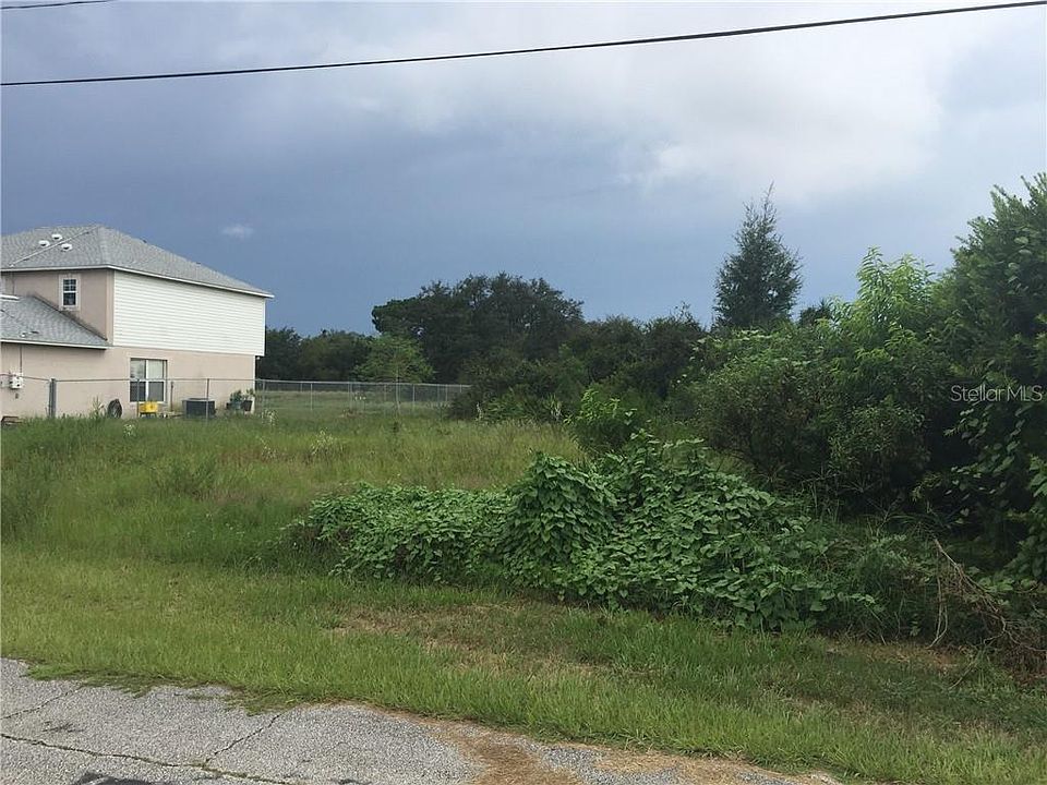 2nd image of 404 Naples Ct