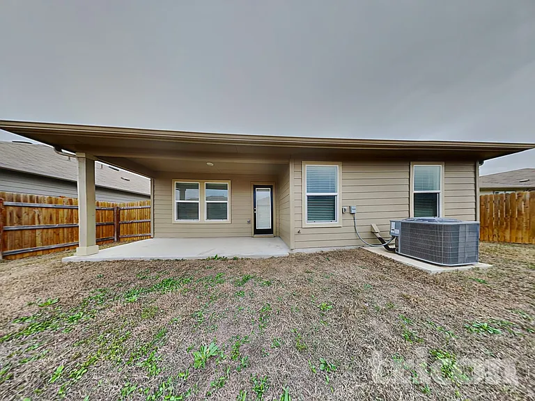 1016 Adler Way — Photo 17