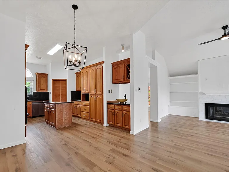 7403 Oak Walk Dr — Photo 10