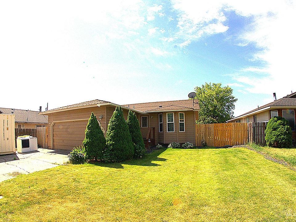 1st image of 1638 SW 1st Pl