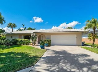 2201 Banyan Rd, Boca Raton, FL 33432