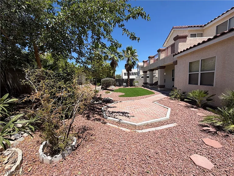 2381 Goldfire Cir — Photo 41