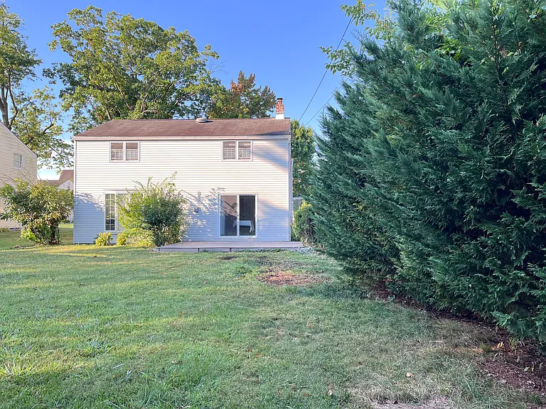 224 Pleasant Valley Rd — Photo 18