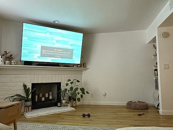 3rd image of 1541 Stoner Ave APT 5