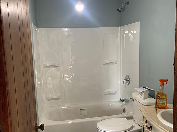 3rd image of 2415 Ome Ave