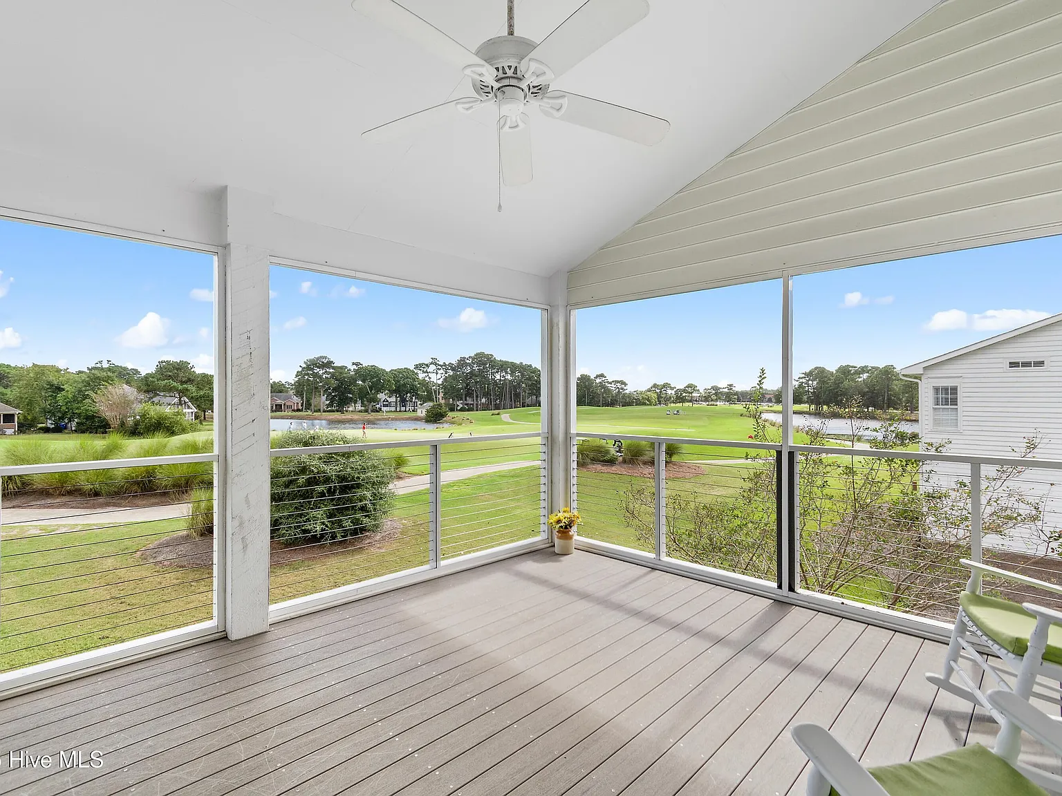 3 bed, 3.0 bath, $3,100 — Photo 1