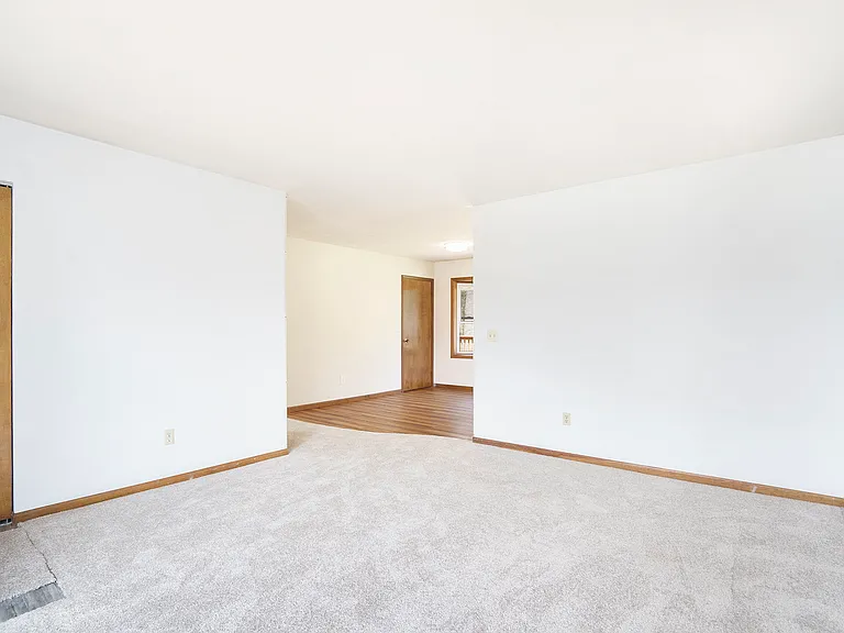 3815 Florinda Ave — Photo 4