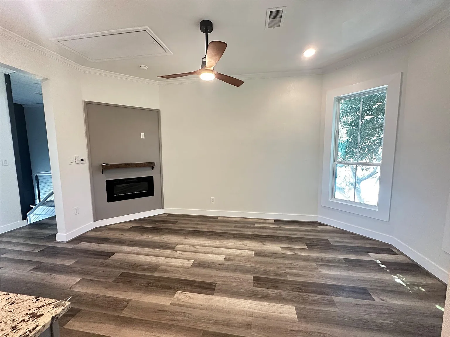 3 bed, 1.0 bath, 1174 sqft, $1,650 — Photo 4