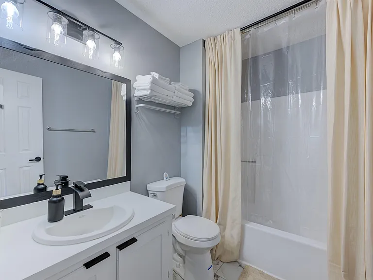 111 Village Walk — Photo 22