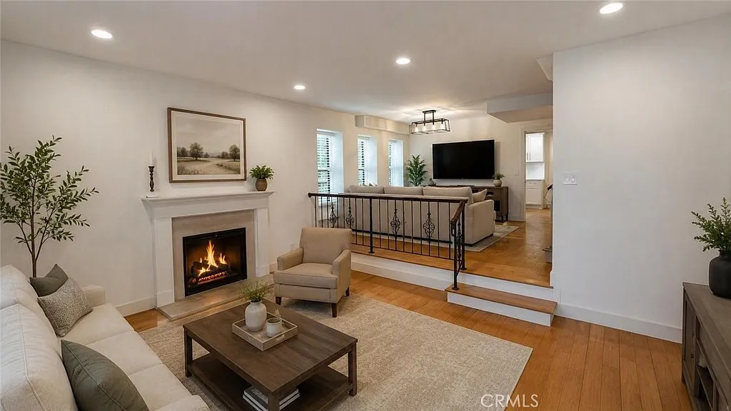 3 bed, 2.5 bath, 1500 sqft, $3,875 — Photo 1