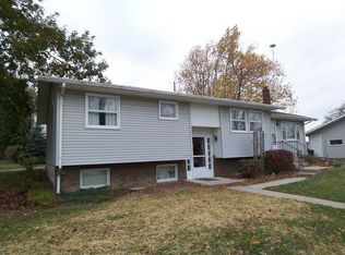 515 W Line St, Geneva, IN 46740