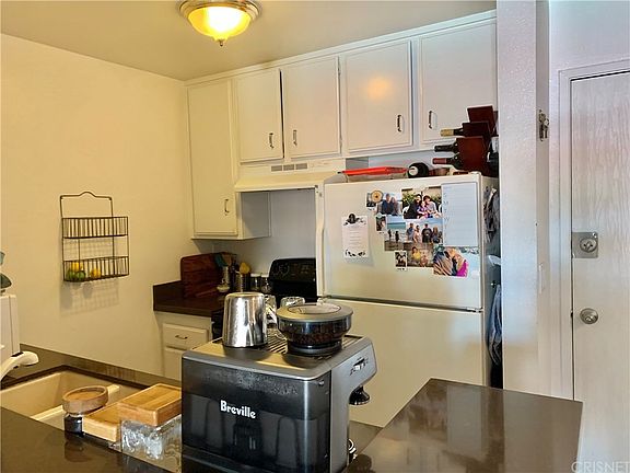 5th image of 21800 Schoenborn St Unit 319