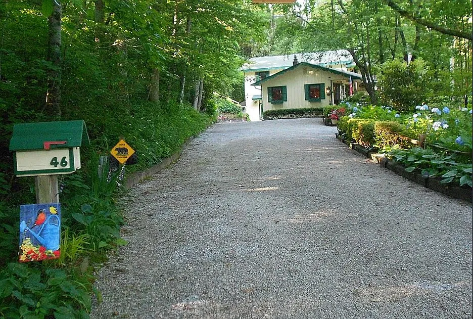 46 Spartan Ln