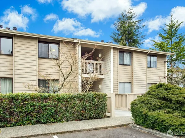1305 S Puget Drive #B37, Renton, WA 98055