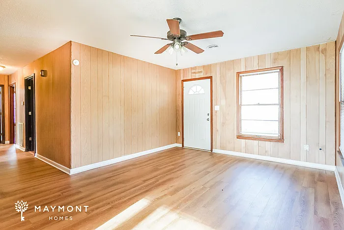 3 bed, 1.0 bath, 1120 sqft, $1,245 — Photo 3