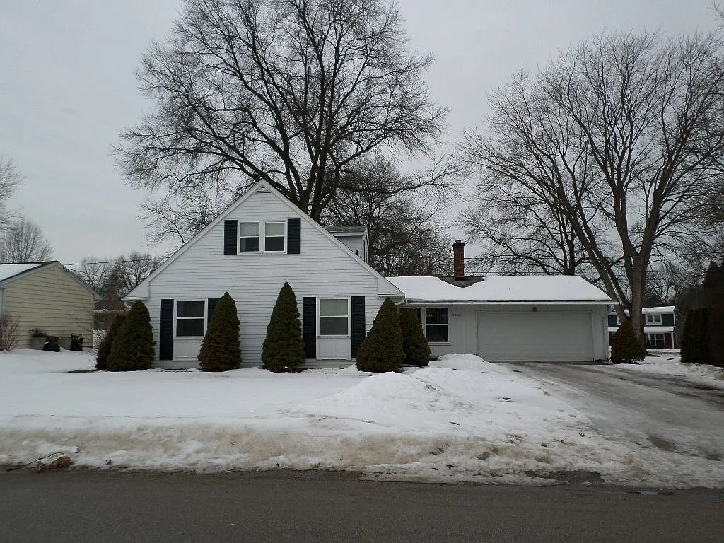 5348 Heidt Ave photo 1
