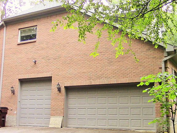 3rd image of 1472 Greystone Ln