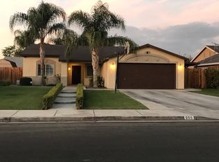 906 Ivy Trae Ln, Bakersfield, CA 93307